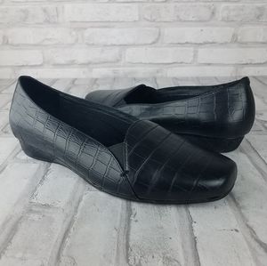 VIONIC Dolores Orthaheel Leather Wedge Loafers